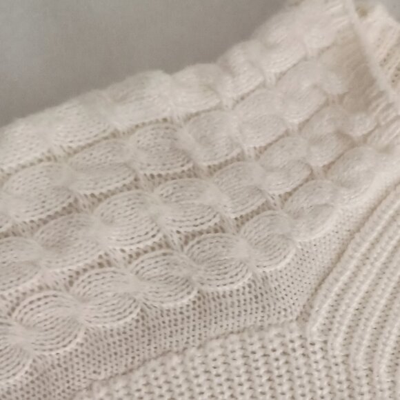 Banana Republic Cream Cable Knit Mock Neck Long Sweater Women’s Size S NWT - Picture 7 of 14